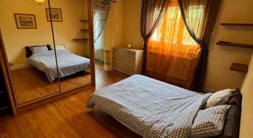 Photo of Bedroom in Saint-Genis-Pouilly