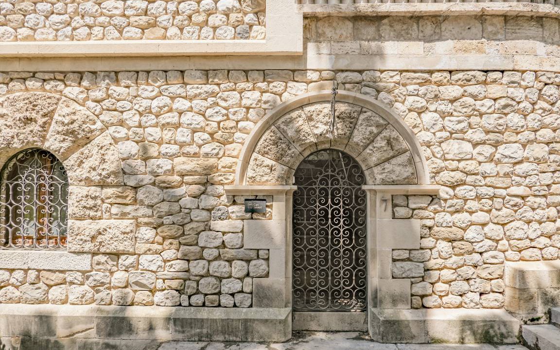 Photo of Others in Besalu