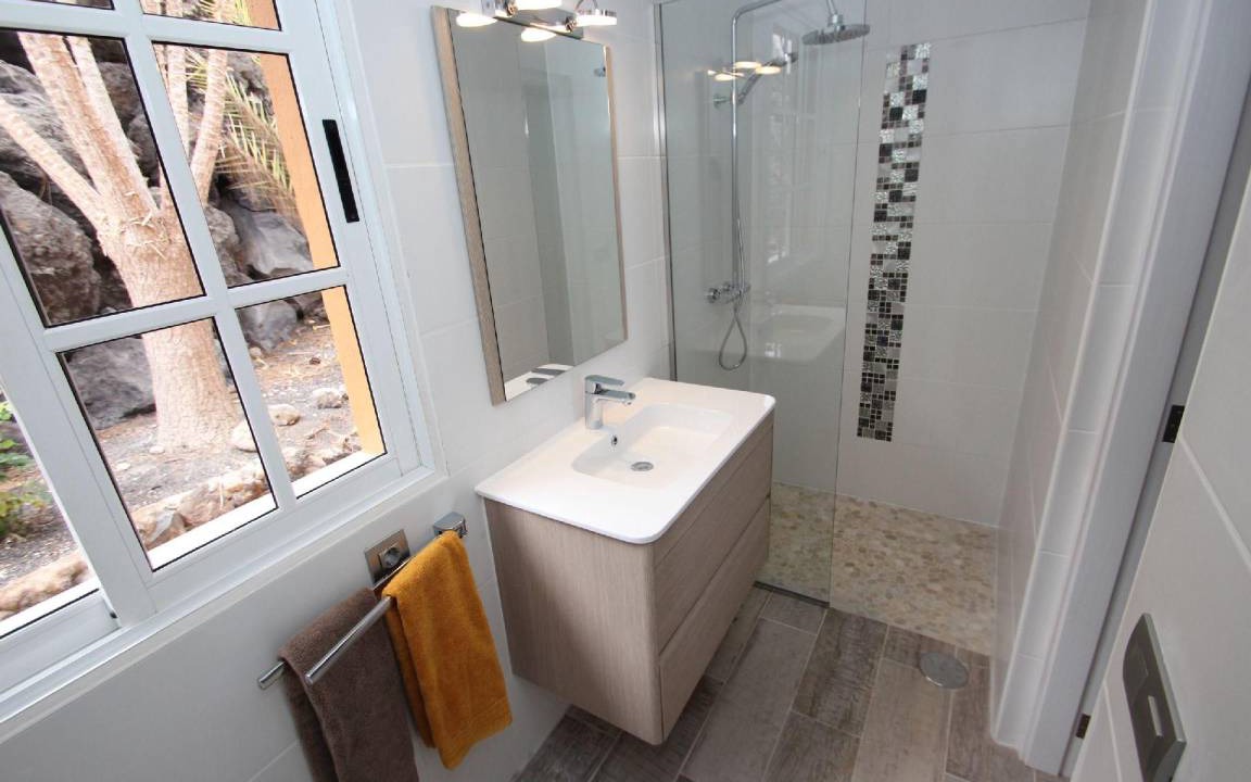 Photo of Bathroom in Chio