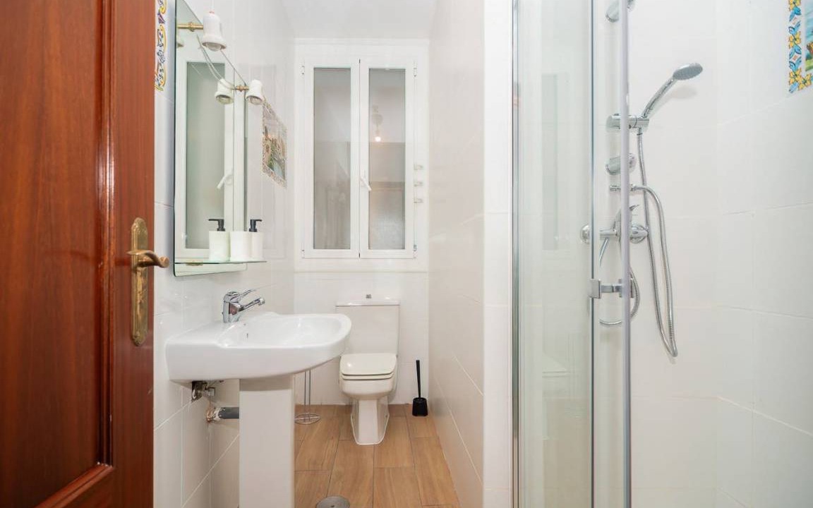 Photo of Bathroom in Pamplona City Centre