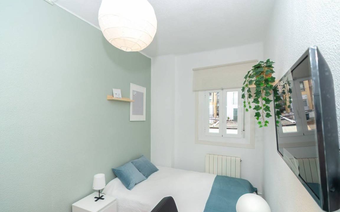 Photo of Bedroom in Pamplona City Centre