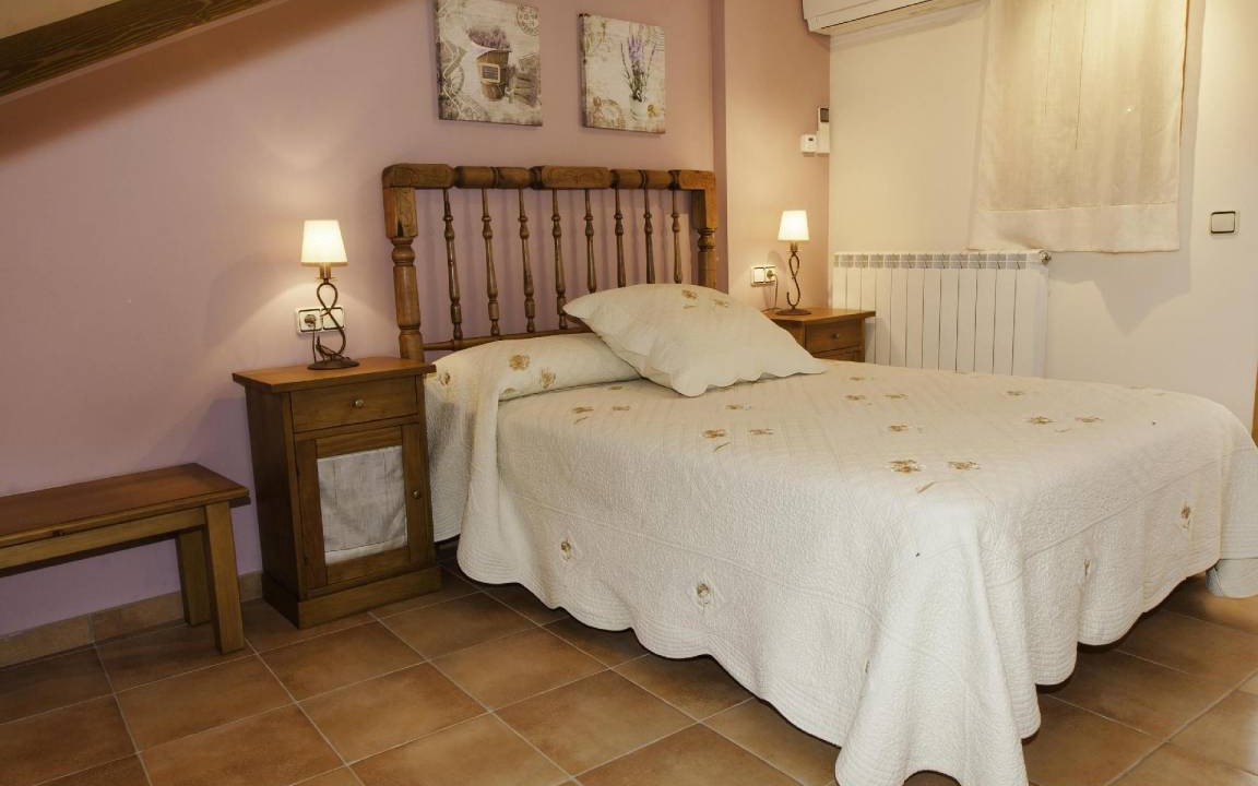 Photo of Bedroom in Camporrotuno