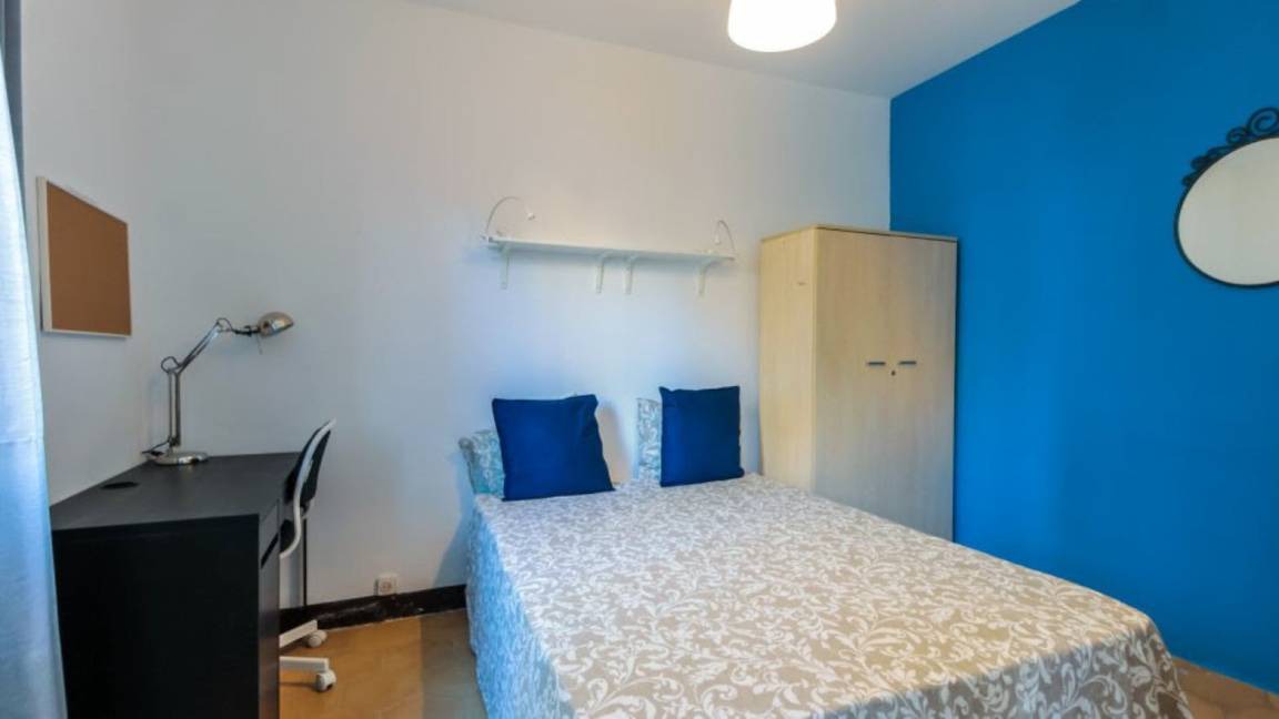Photo of Bedroom in Sants-Badal