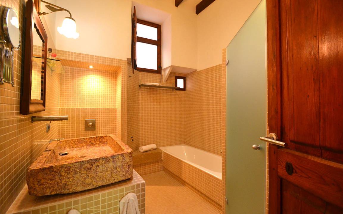 Photo of Bathroom in Consell