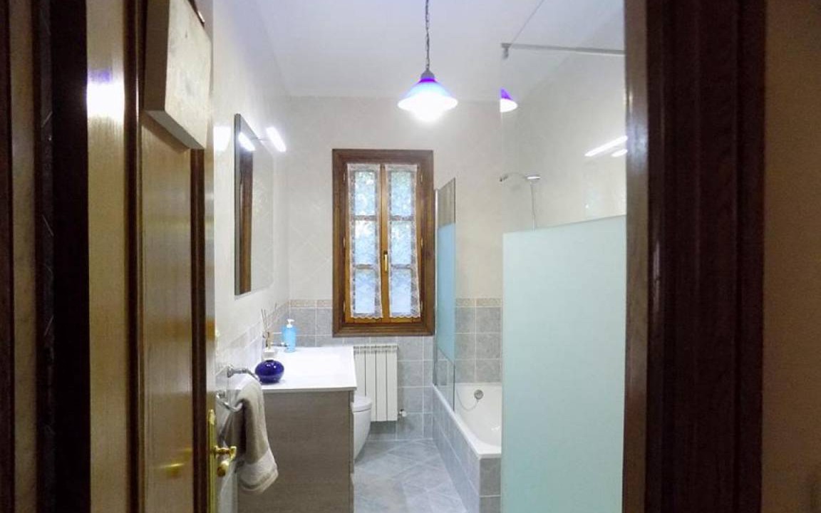 Photo of Bathroom in Errazu