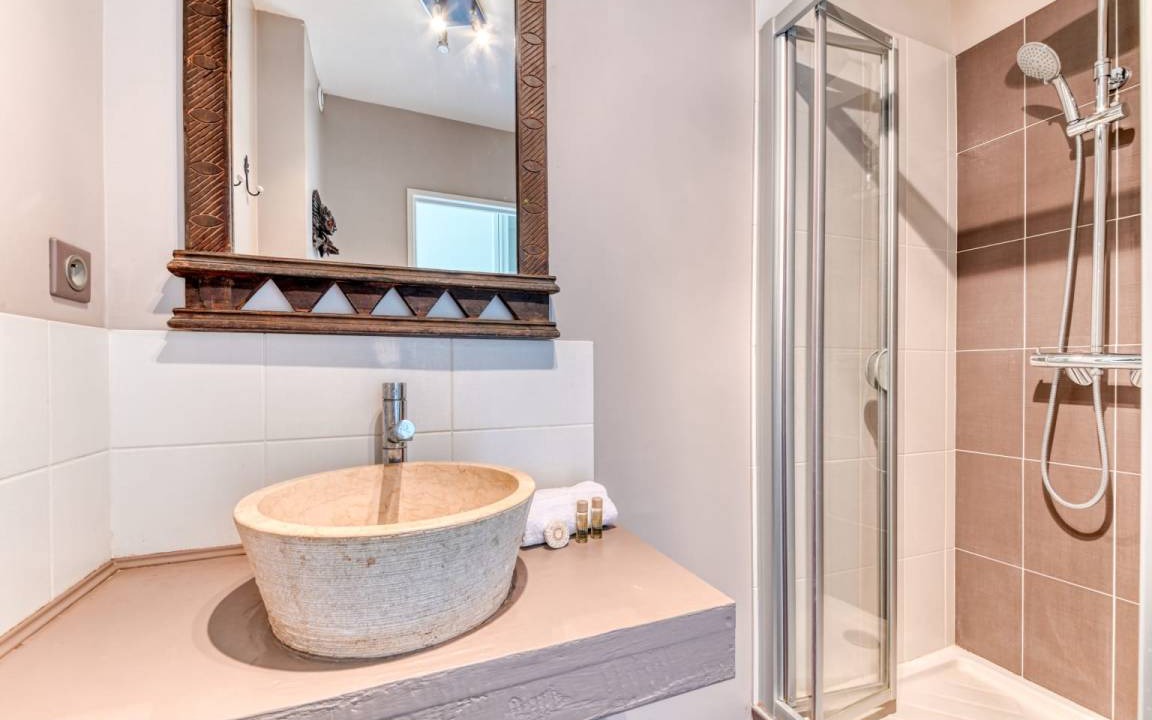 Photo of Bathroom in Lissieu