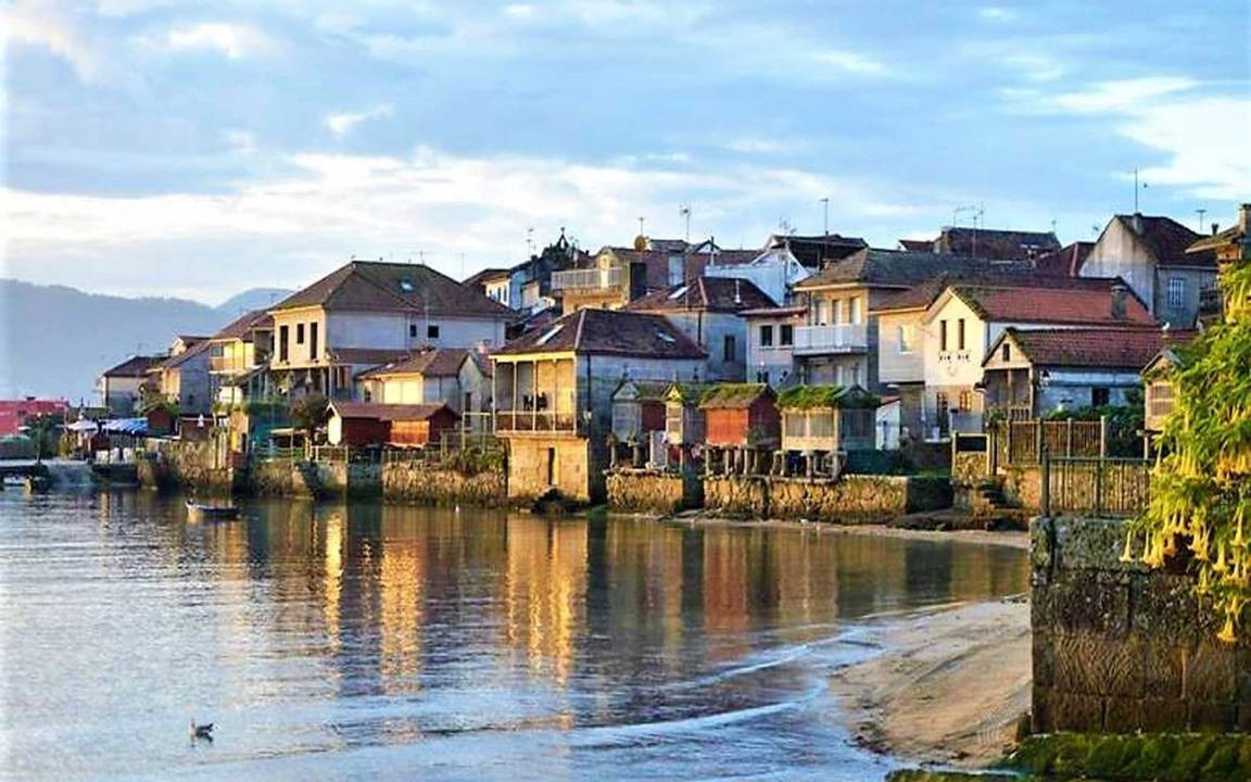 Photo of Others in Combarro