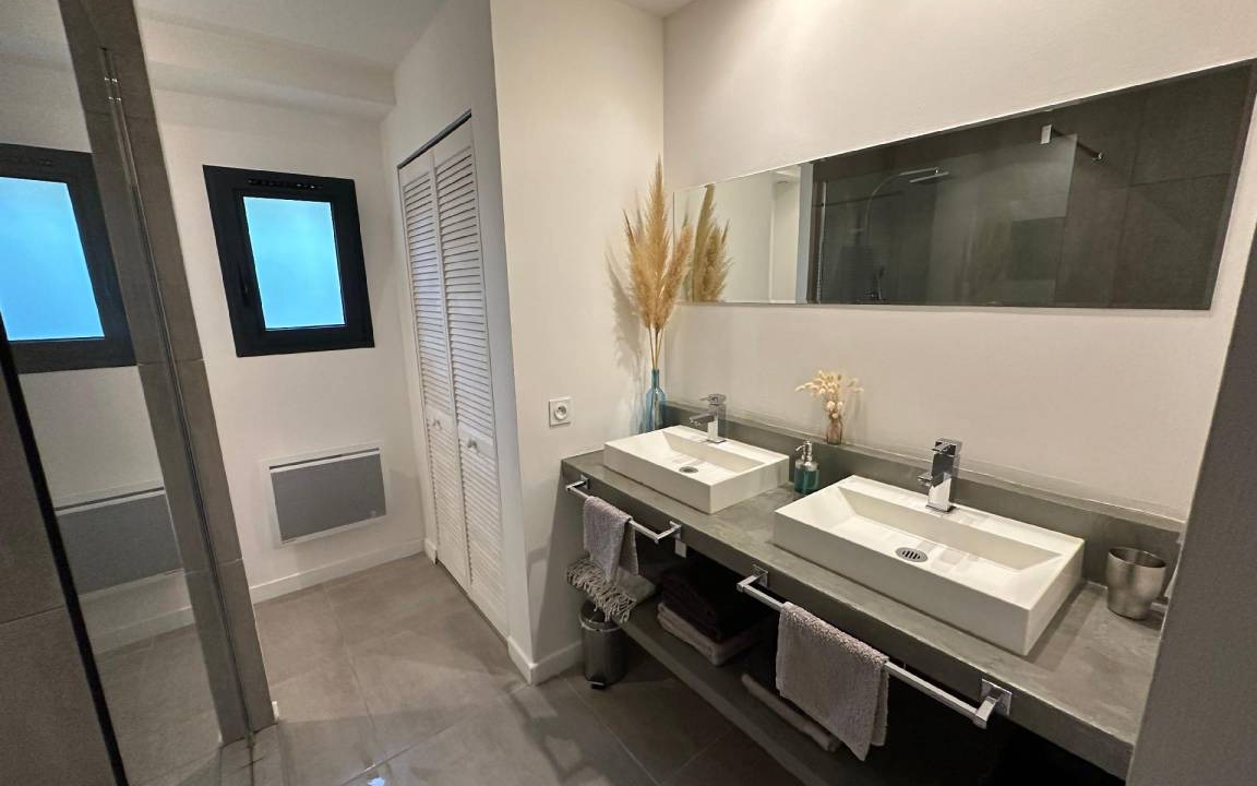 Photo of Bathroom in Istres