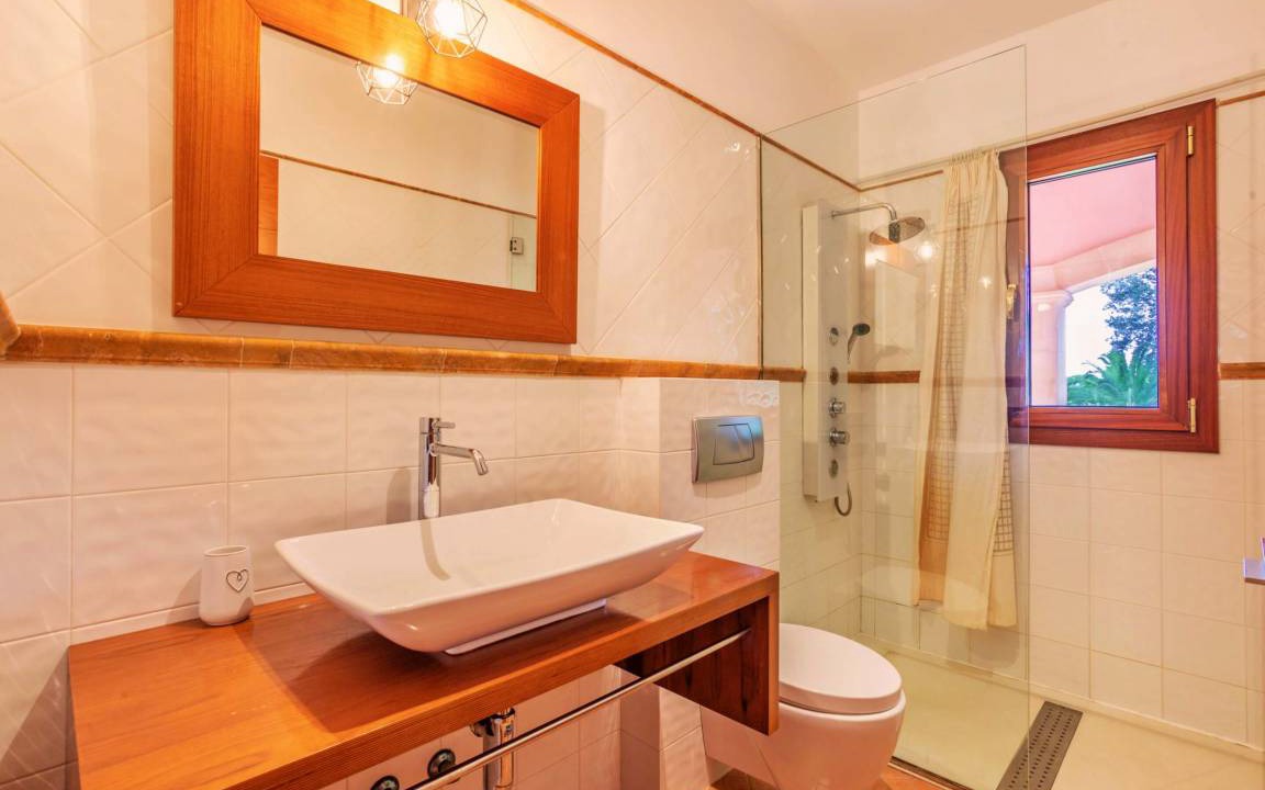Photo of Bathroom in Crestatx