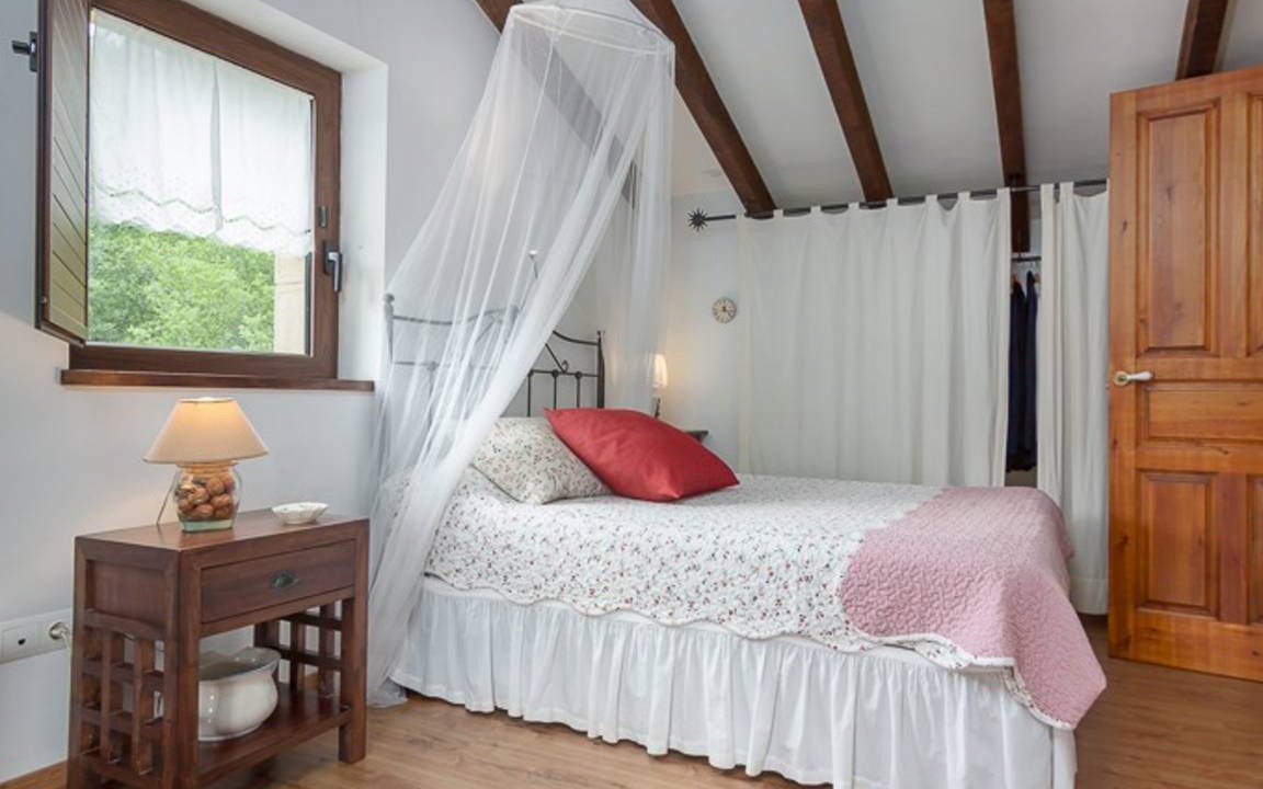 Photo of Bedroom in Escobedo de Camargo