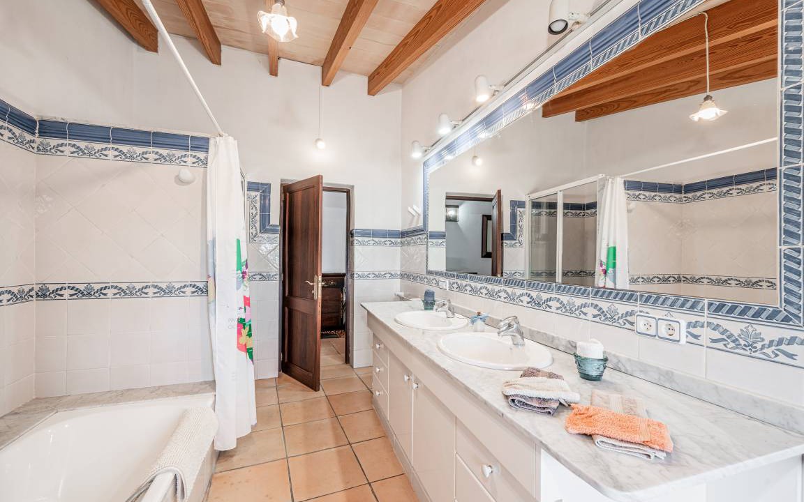 Photo of Bathroom in Felanitx
