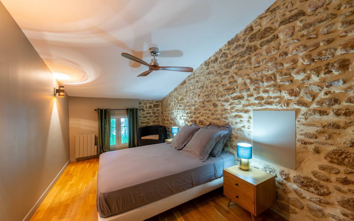 Photo of Bedroom in Suze-la-Rousse
