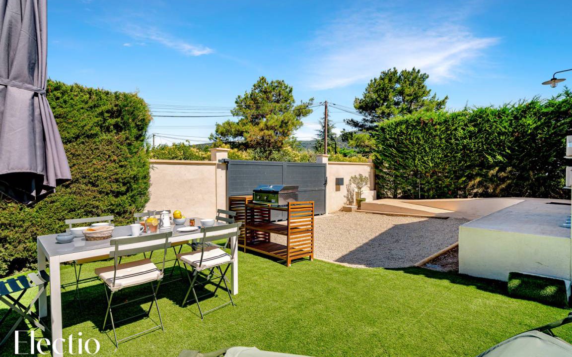 Photo of Patio Balcony in Lourmarin