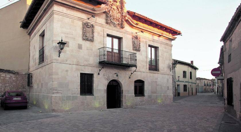 Photo of Buildings in Valoria la Buena