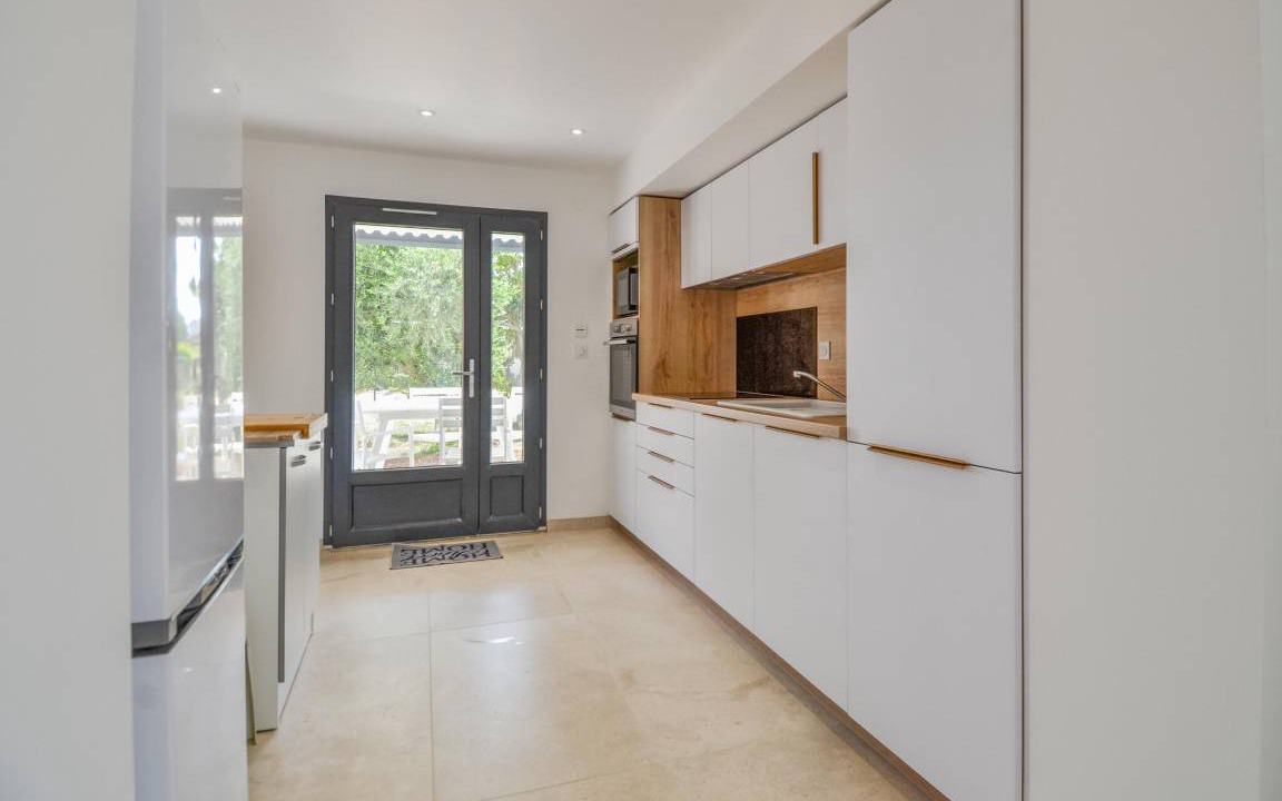 Photo of Kitchen in Saint-Martin-de-Crau
