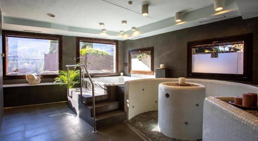 Photo of Bathroom in Jerte