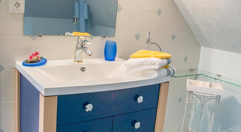 Photo of Bathroom in Cublac