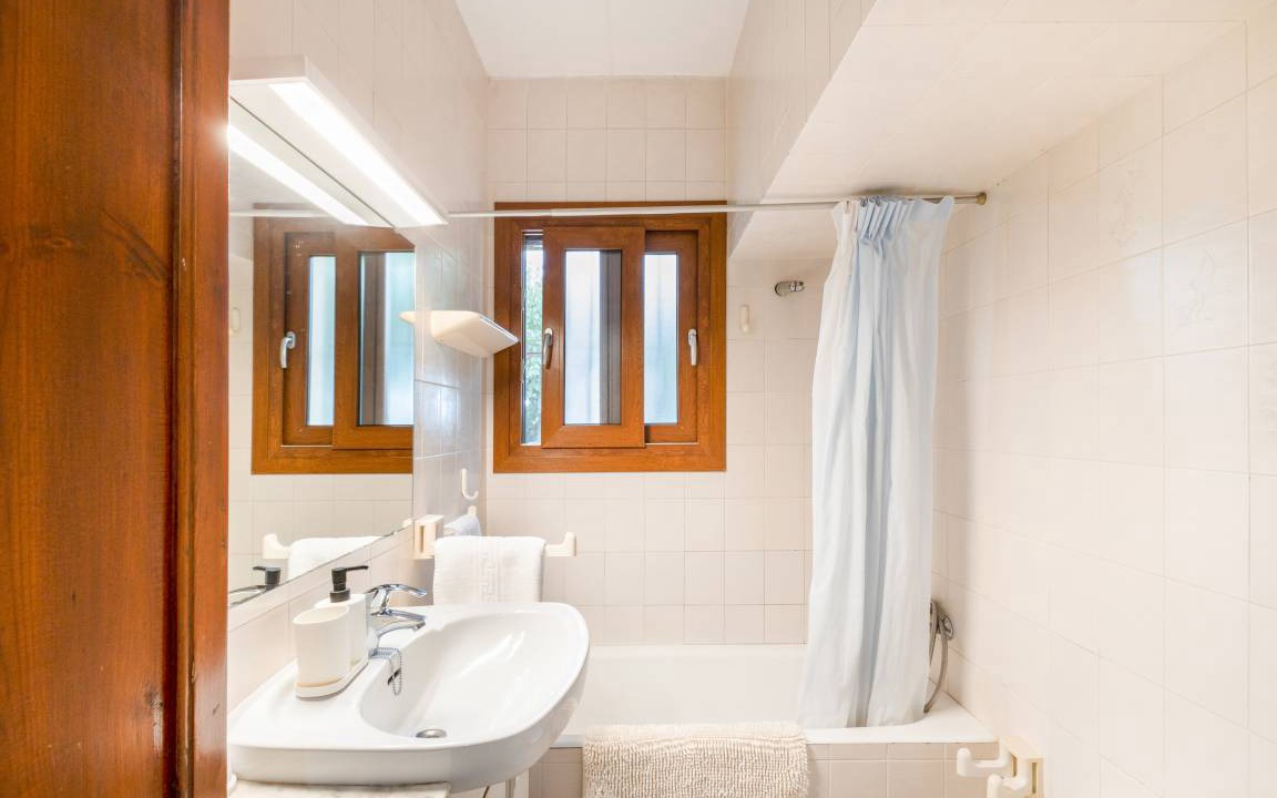 Photo of Bathroom in L'Ametlla del Valles