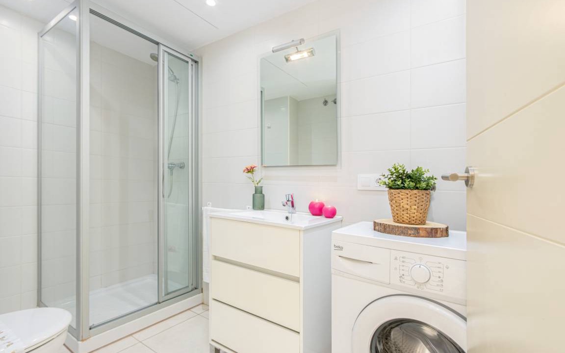 Photo of Bathroom in Roses Town Center