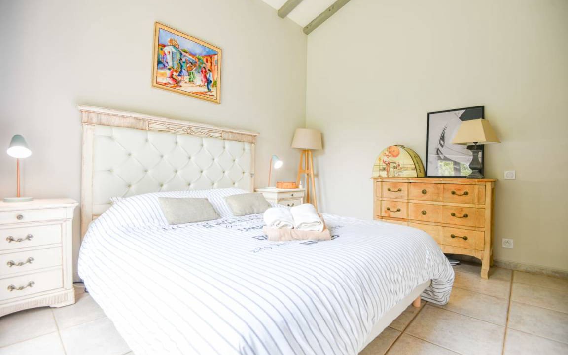 Photo of Bedroom in Eygalieres