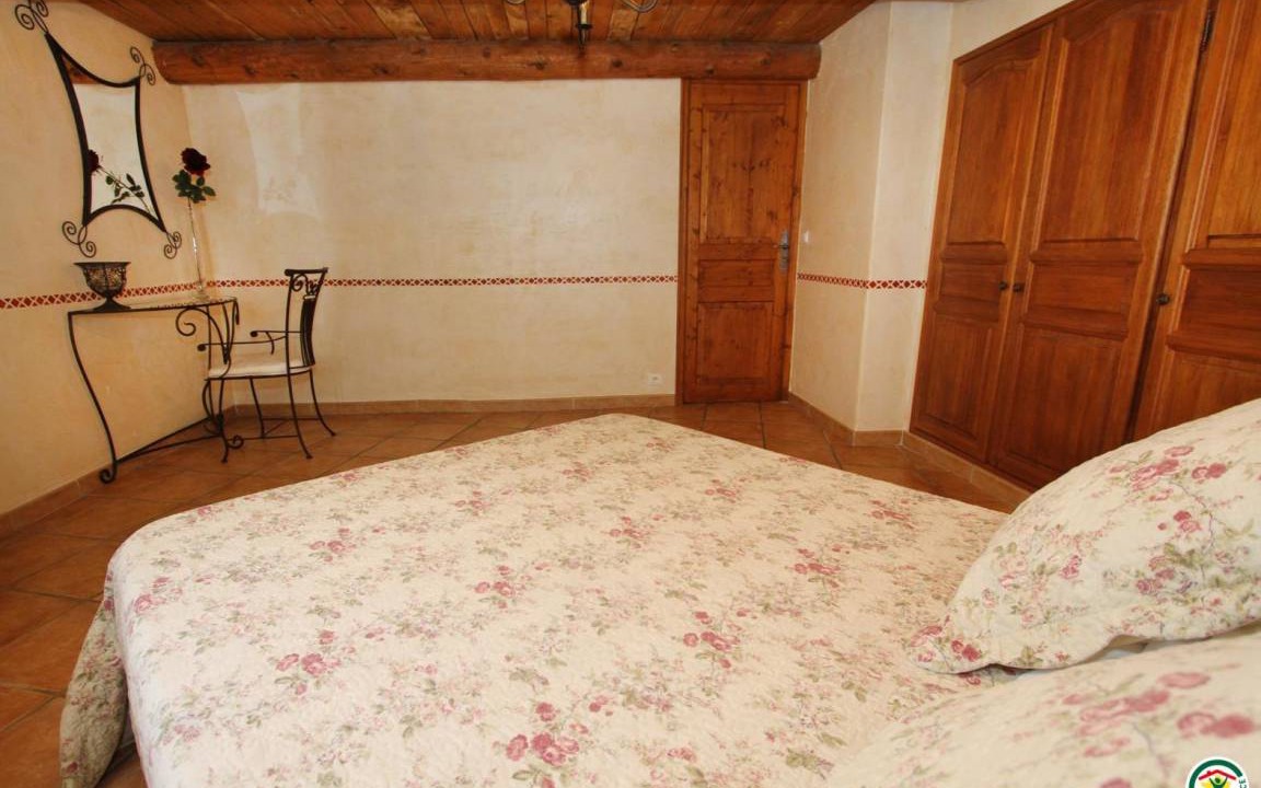 Photo of Bedroom in Suze-la-Rousse