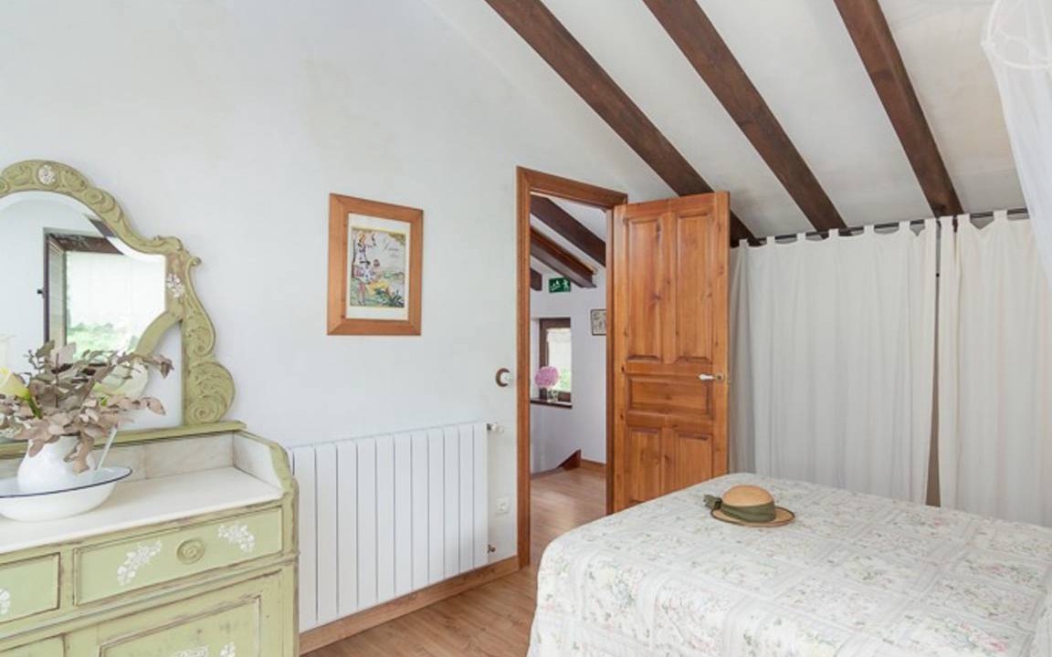 Photo of Bedroom in Escobedo de Camargo