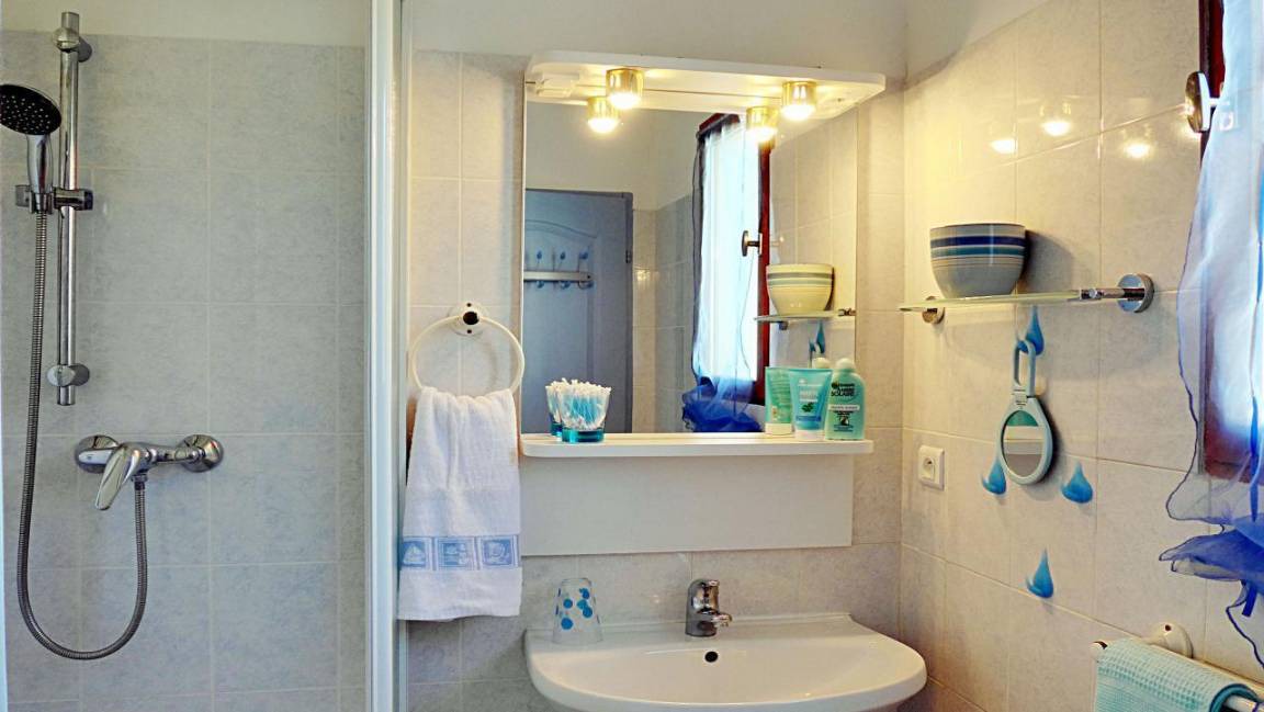 Photo of Bathroom in Ceyreste