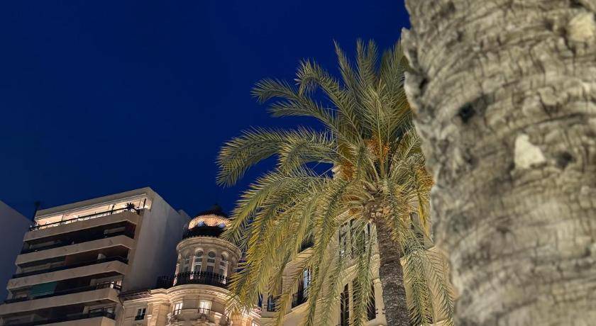 Photo of Others in Raval Roig