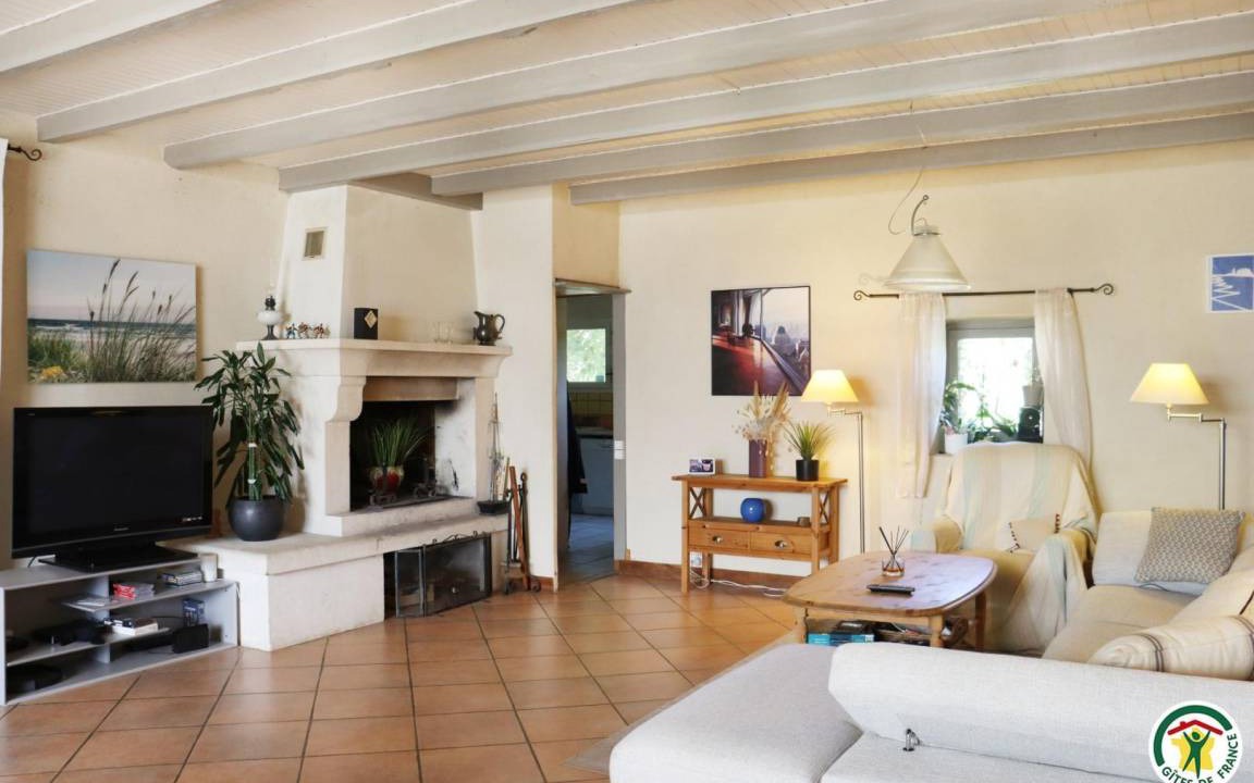 Photo of Livingroom in Suze-la-Rousse