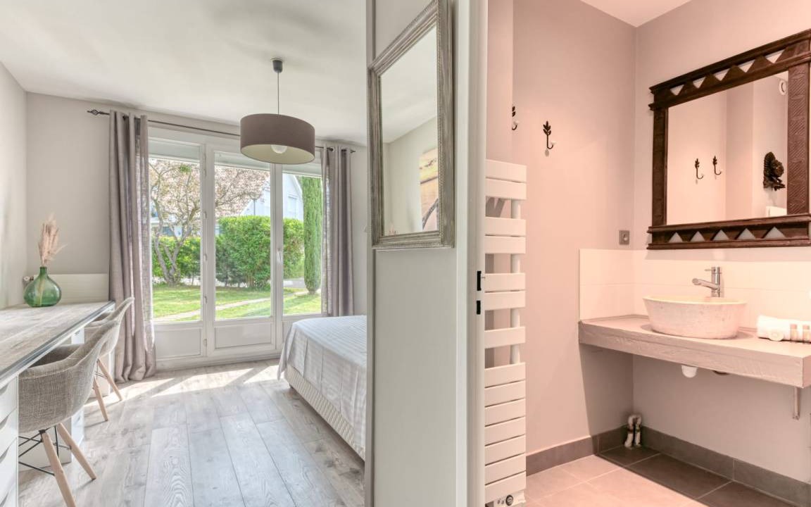Photo of Bathroom in Lissieu