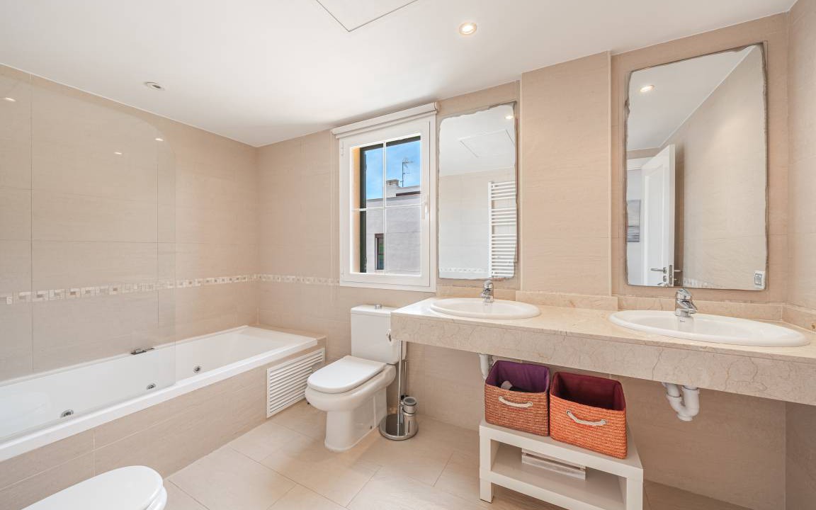 Photo of Bathroom in Maioris Decima