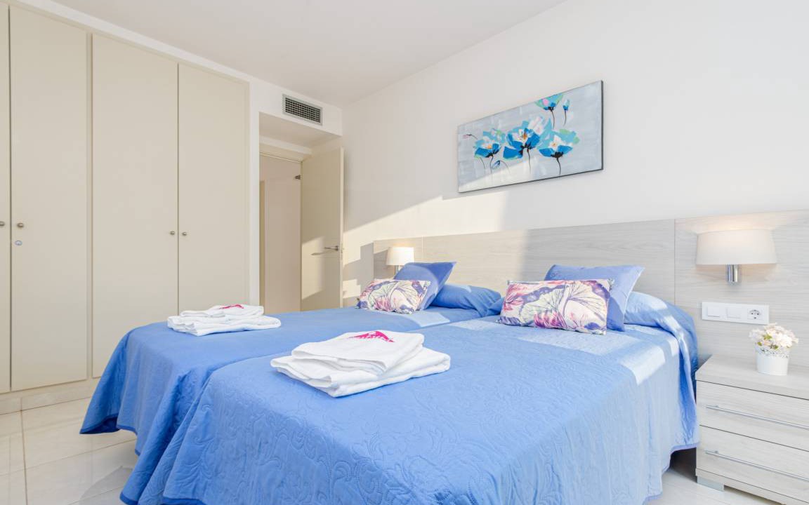 Photo of Bedroom in Roses Town Center
