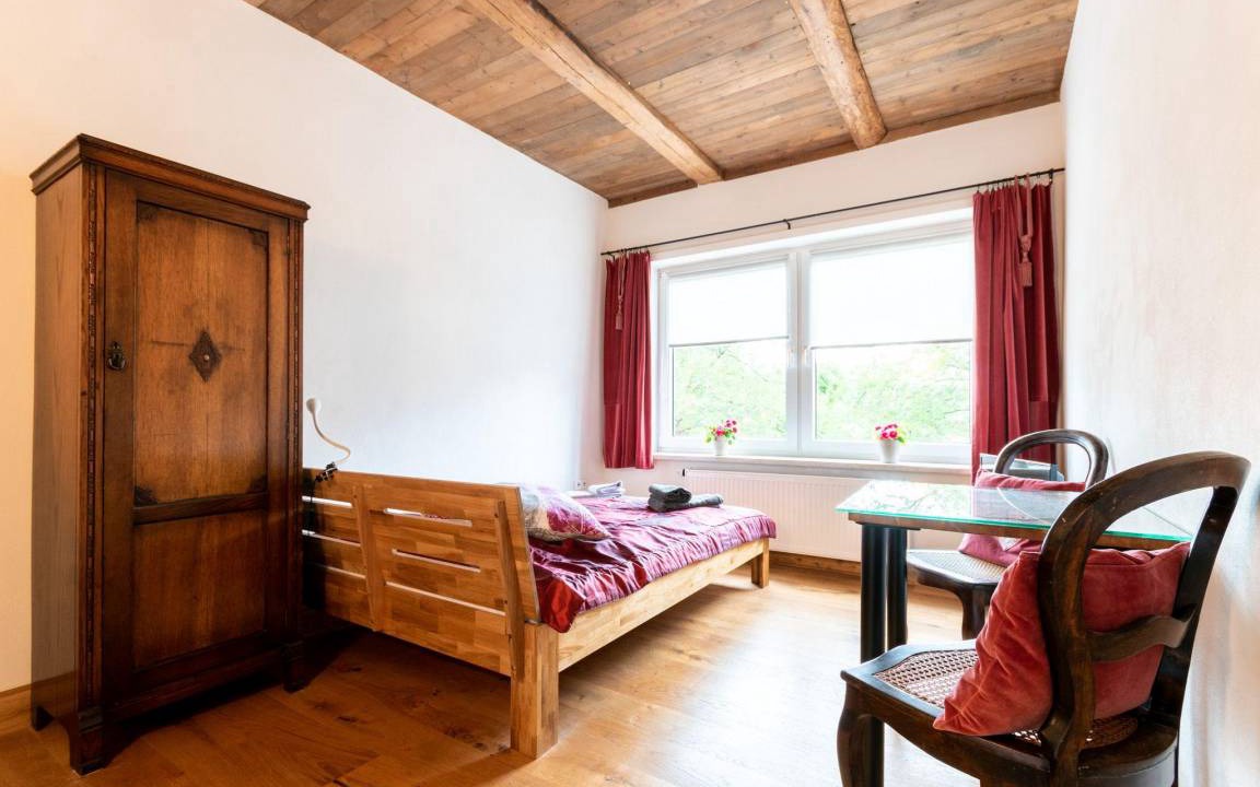 Photo of Others in Schwiegershausen