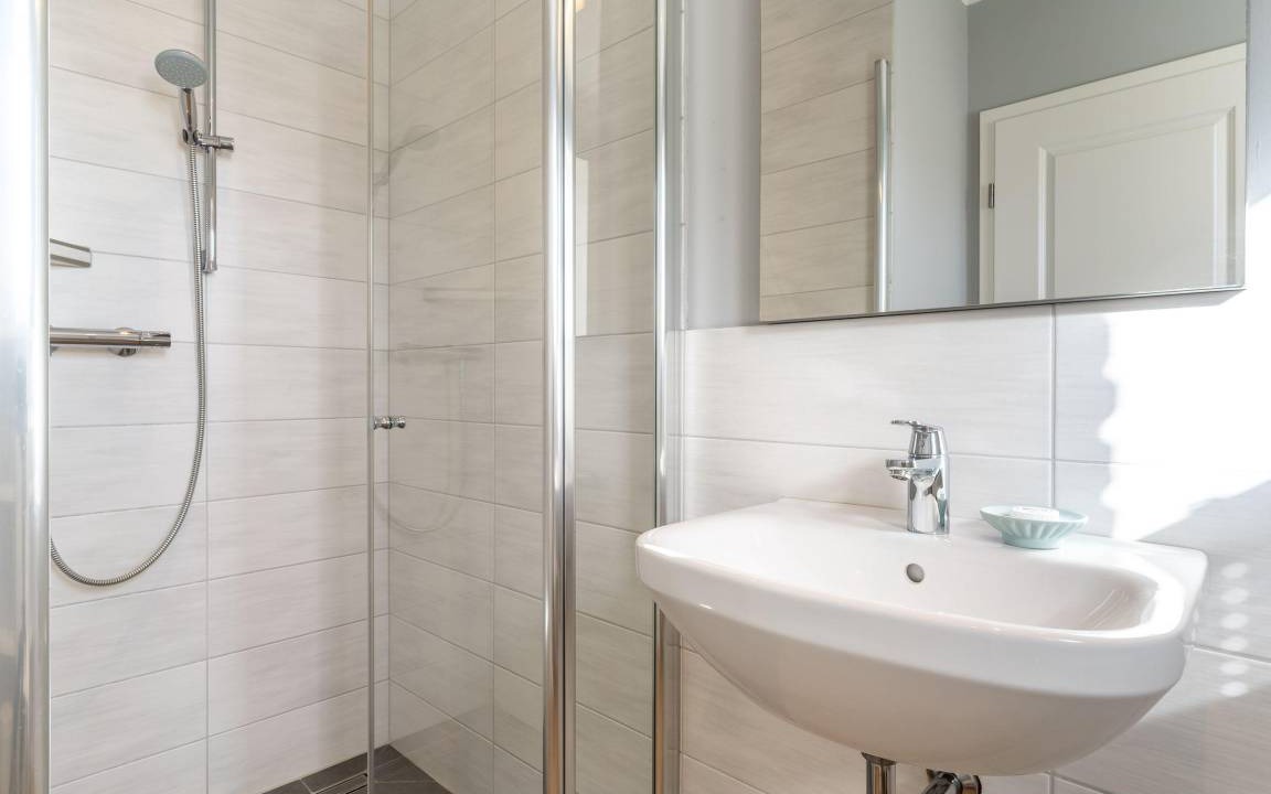 Photo of Bathroom in Tating