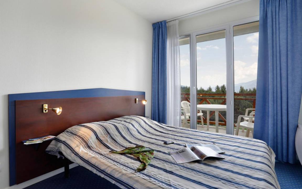 Photo of Bedroom in Pyrenees 2000