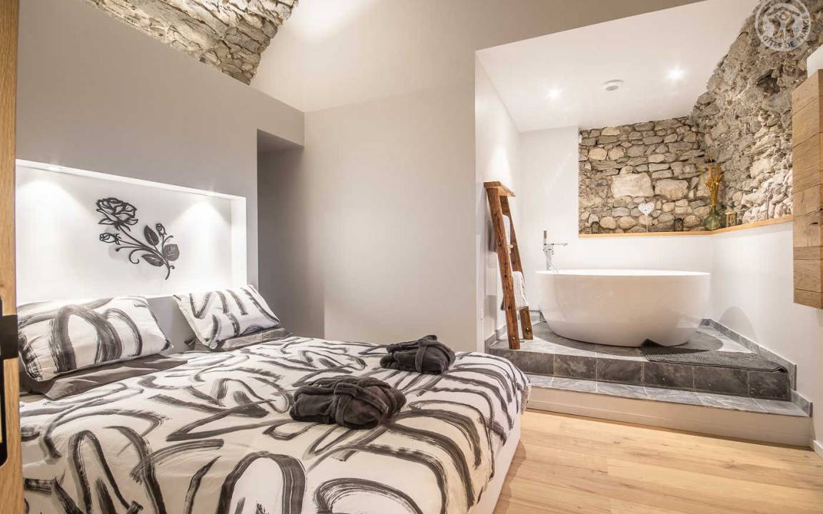 Photo of Bedroom in Saint-Beron