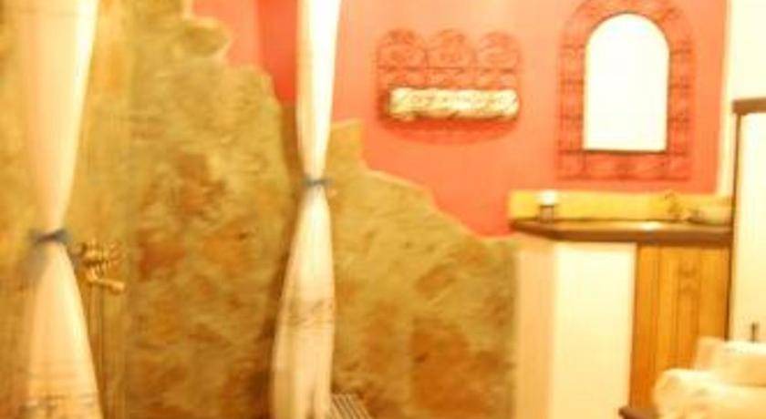 Photo of Others in Asque