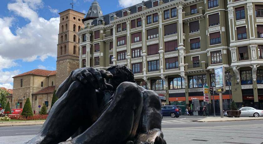 Photo of Buildings in Leon City Centre
