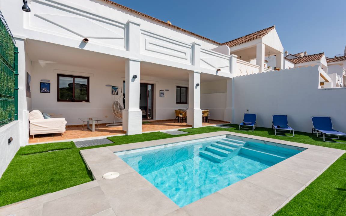 Photo of Others in Casares