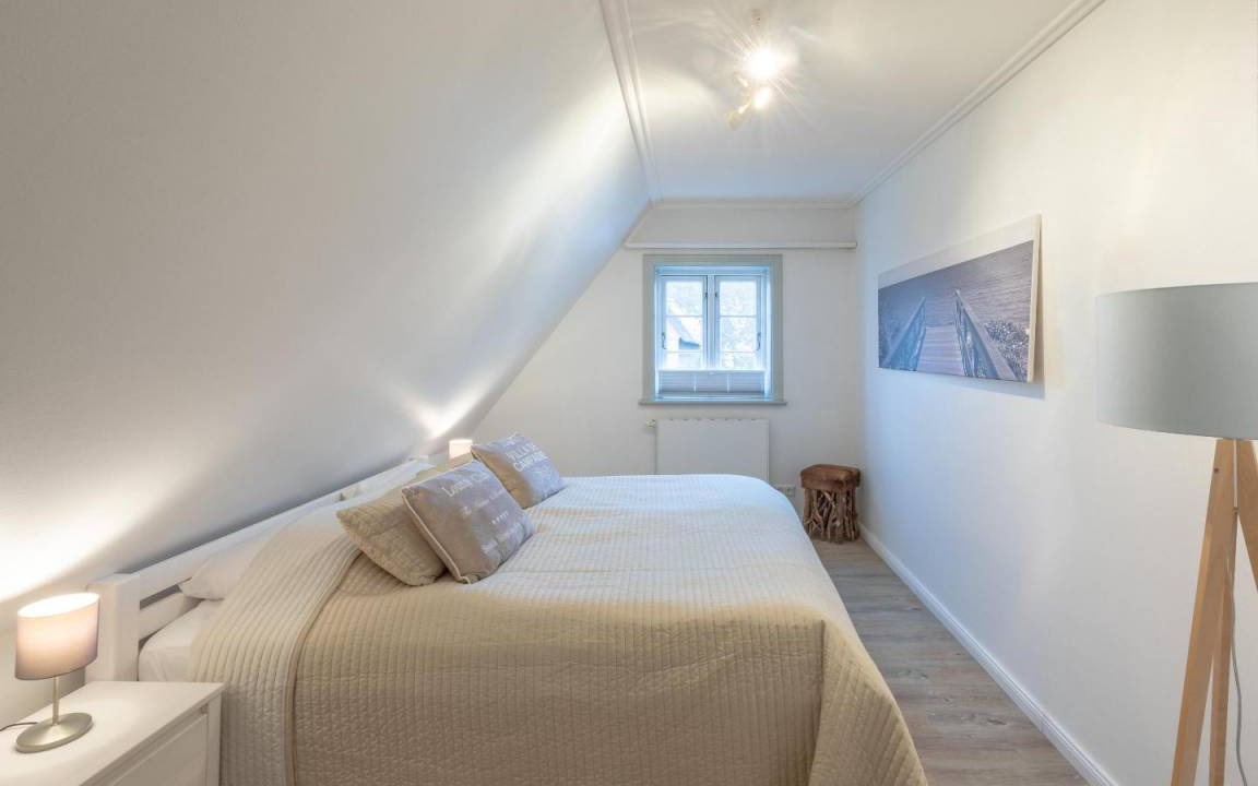 Photo of Bedroom in West Husum