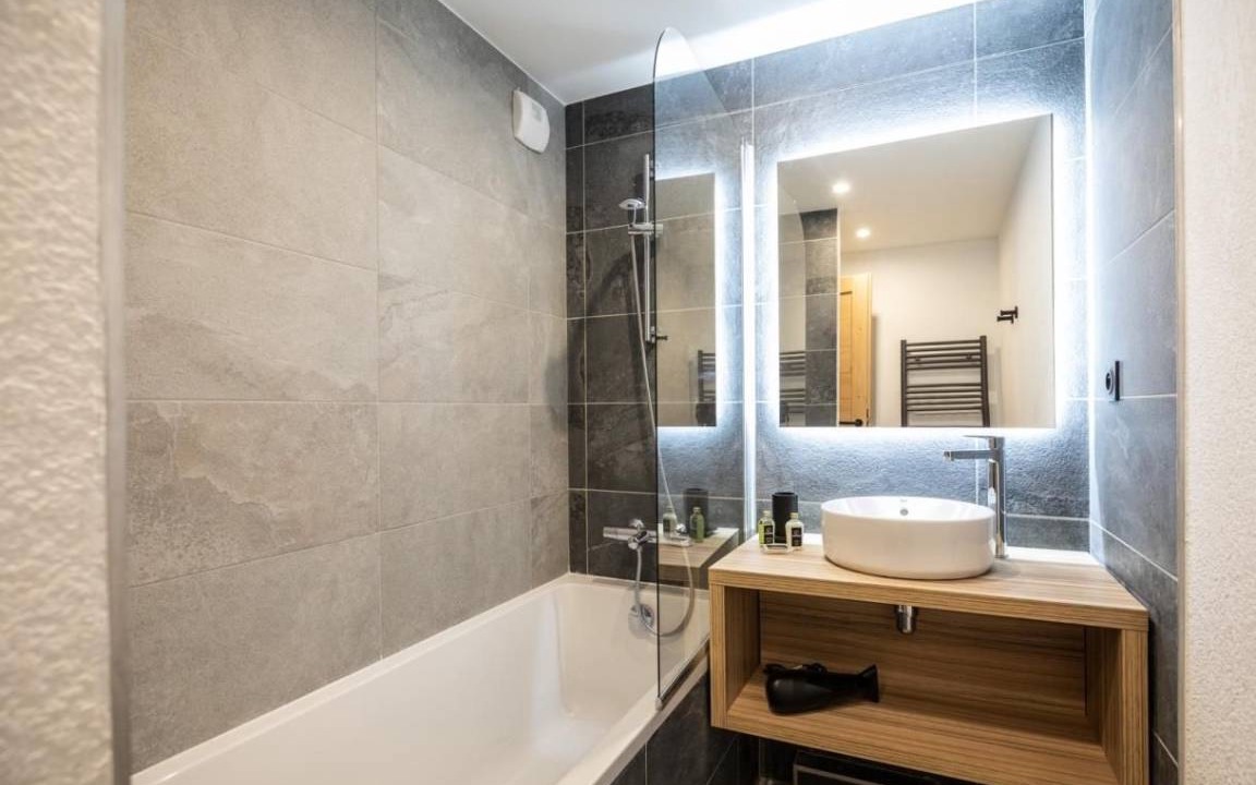Photo of Bathroom in Montalbert