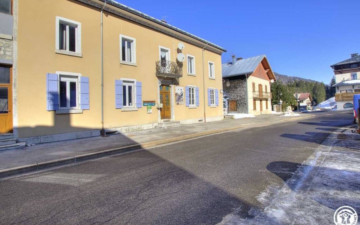 Photo of Others in Mijoux