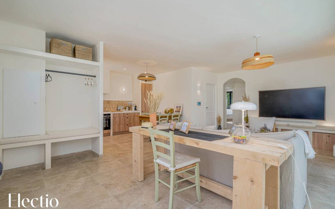 Photo of Kitchen in Lourmarin