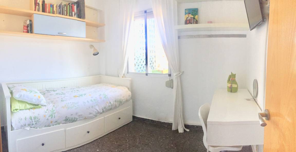 Photo of Bedroom in Algiros