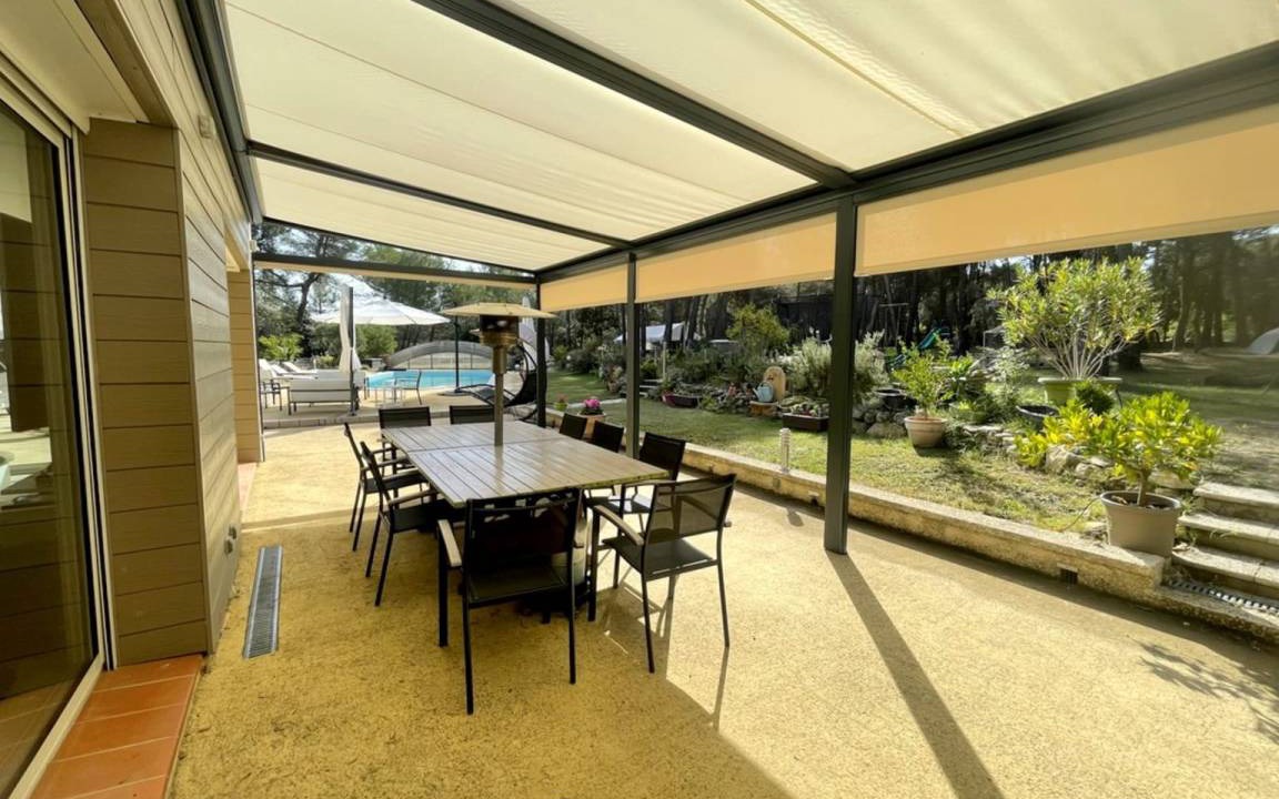 Photo of Patio Balcony in Lambesc
