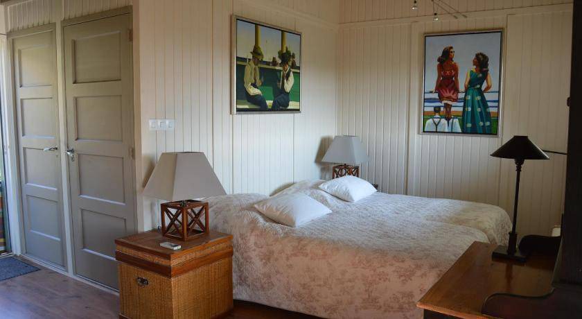 Photo of Bedroom in Etables