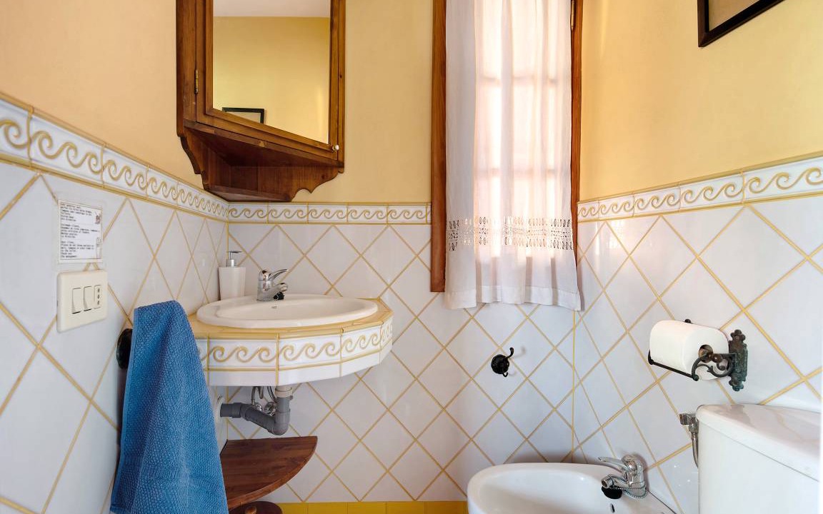 Photo of Bathroom in Montijos