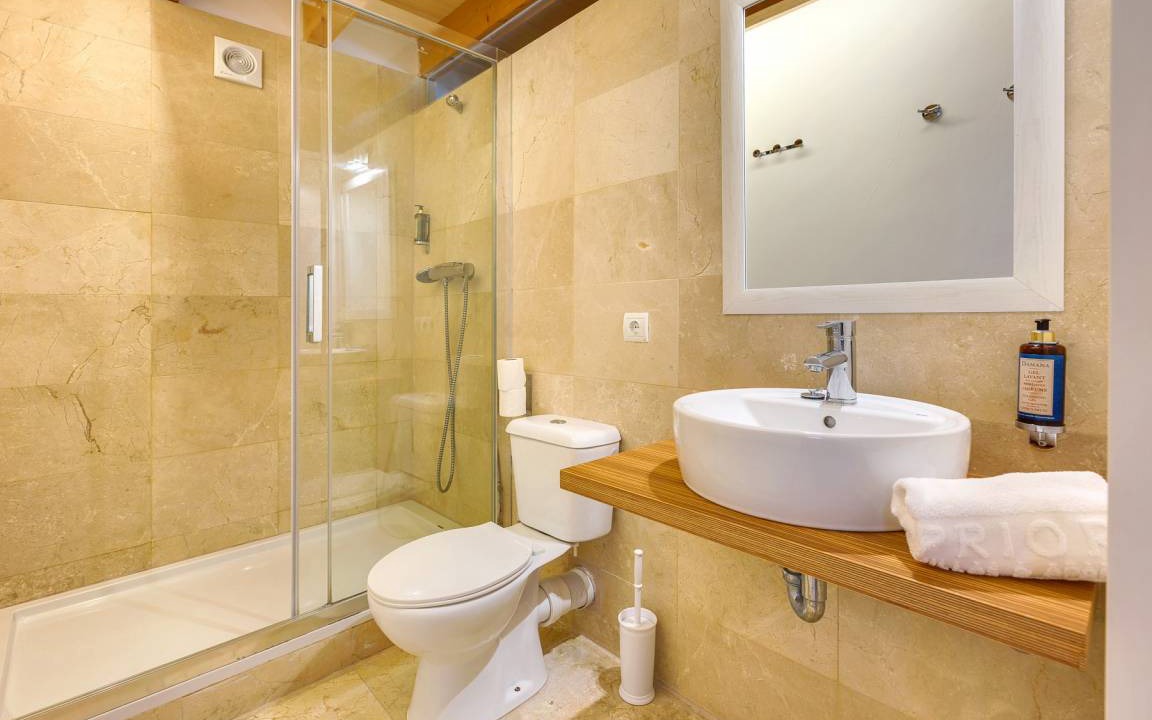 Photo of Bathroom in Sindicat
