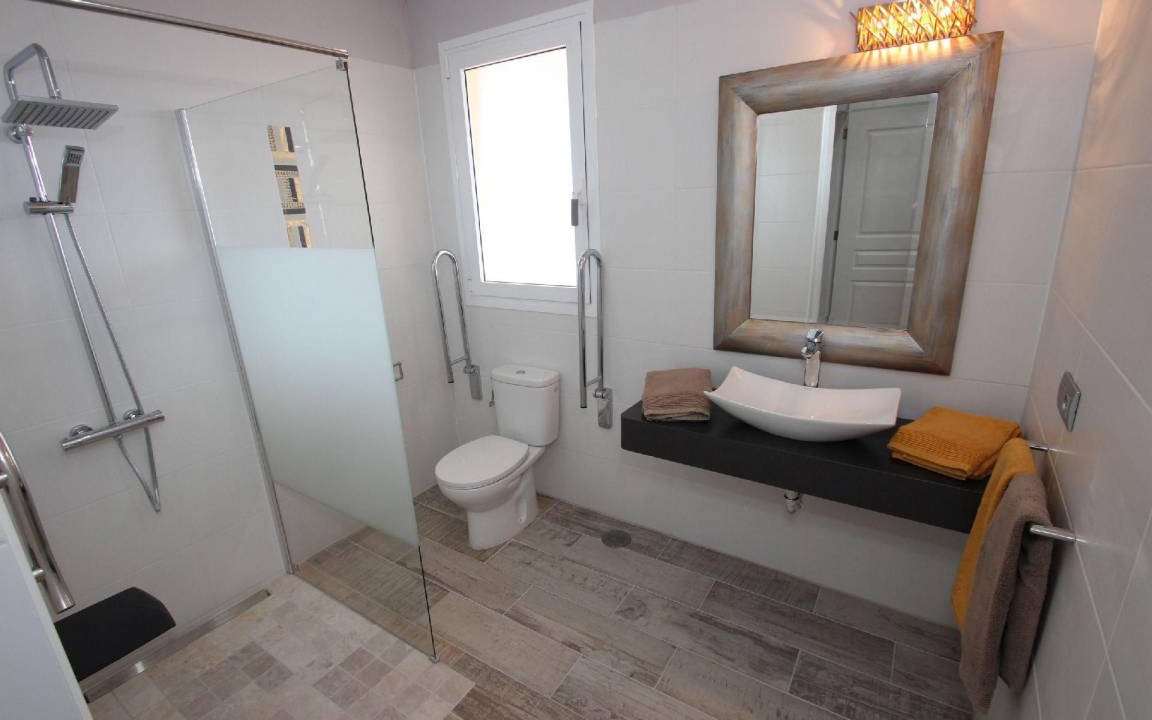 Photo of Bathroom in Chio