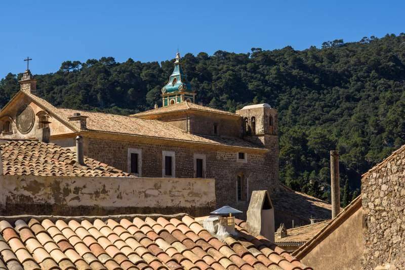 Photo of Buildings in S'Arxiduc